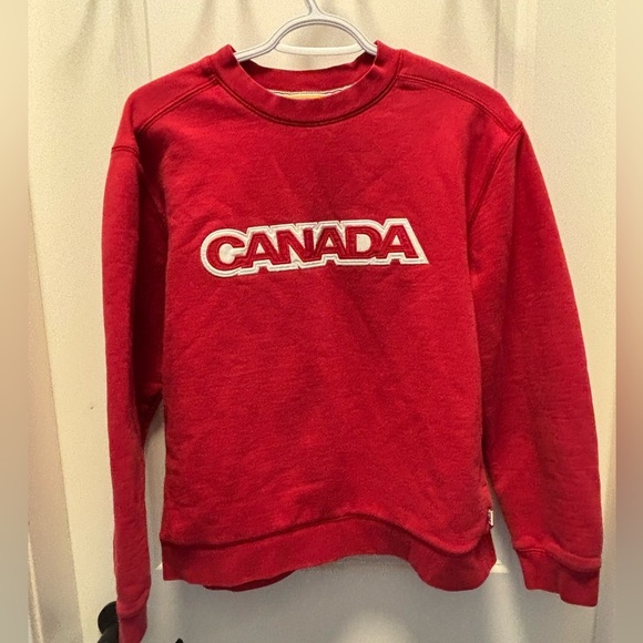 Hudson's Bay Company Sweaters - 💕Hudson’s Bay Company Olympic Canada sweater. Boys 14/16. 21ptp